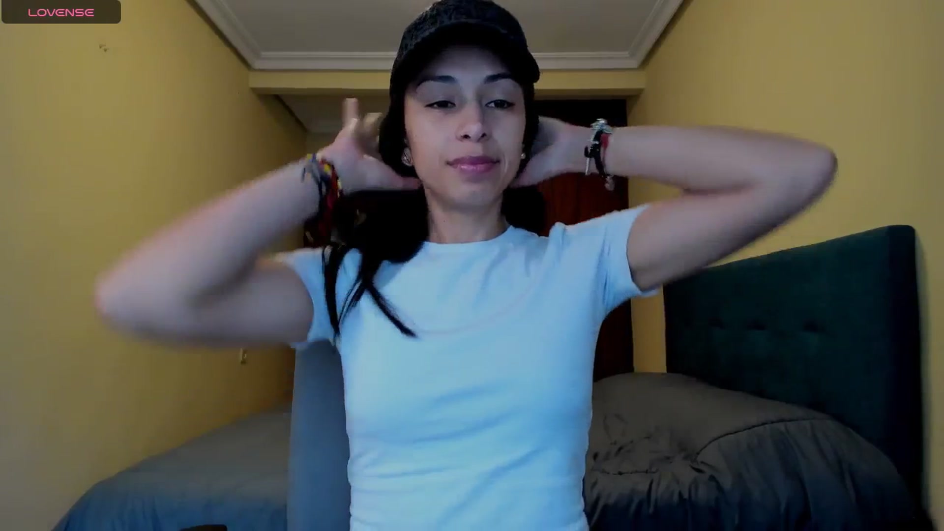 Gallery image thumbnail from Aliicia's myfreecams stream on, 03/11/2025, 09:13 image 14 of 20