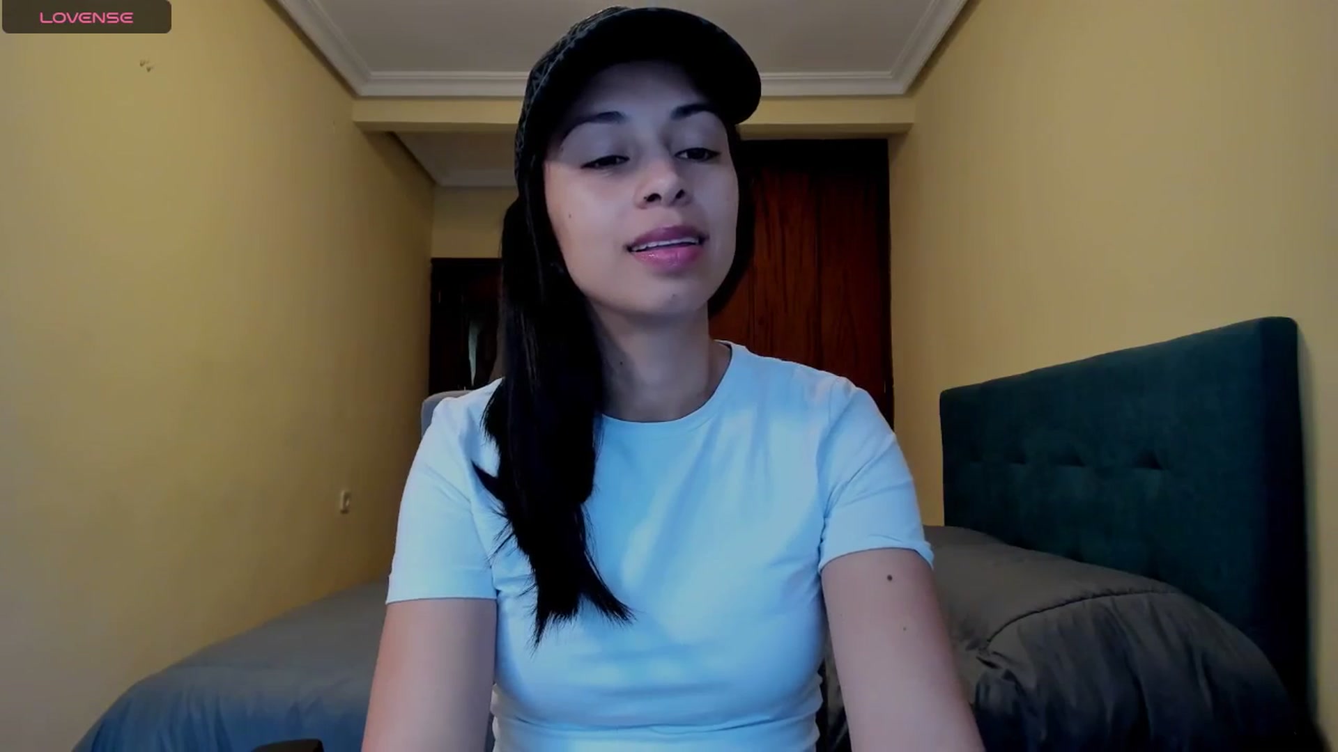Gallery image thumbnail from Aliicia's myfreecams stream on, 03/11/2025, 09:13 image 16 of 20