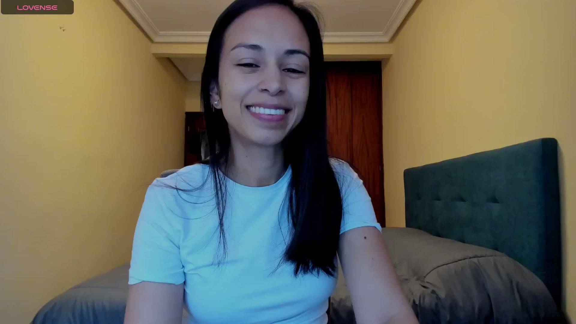 Gallery image thumbnail from Aliicia's myfreecams stream on, 03/11/2025, 09:13 image 3 of 20