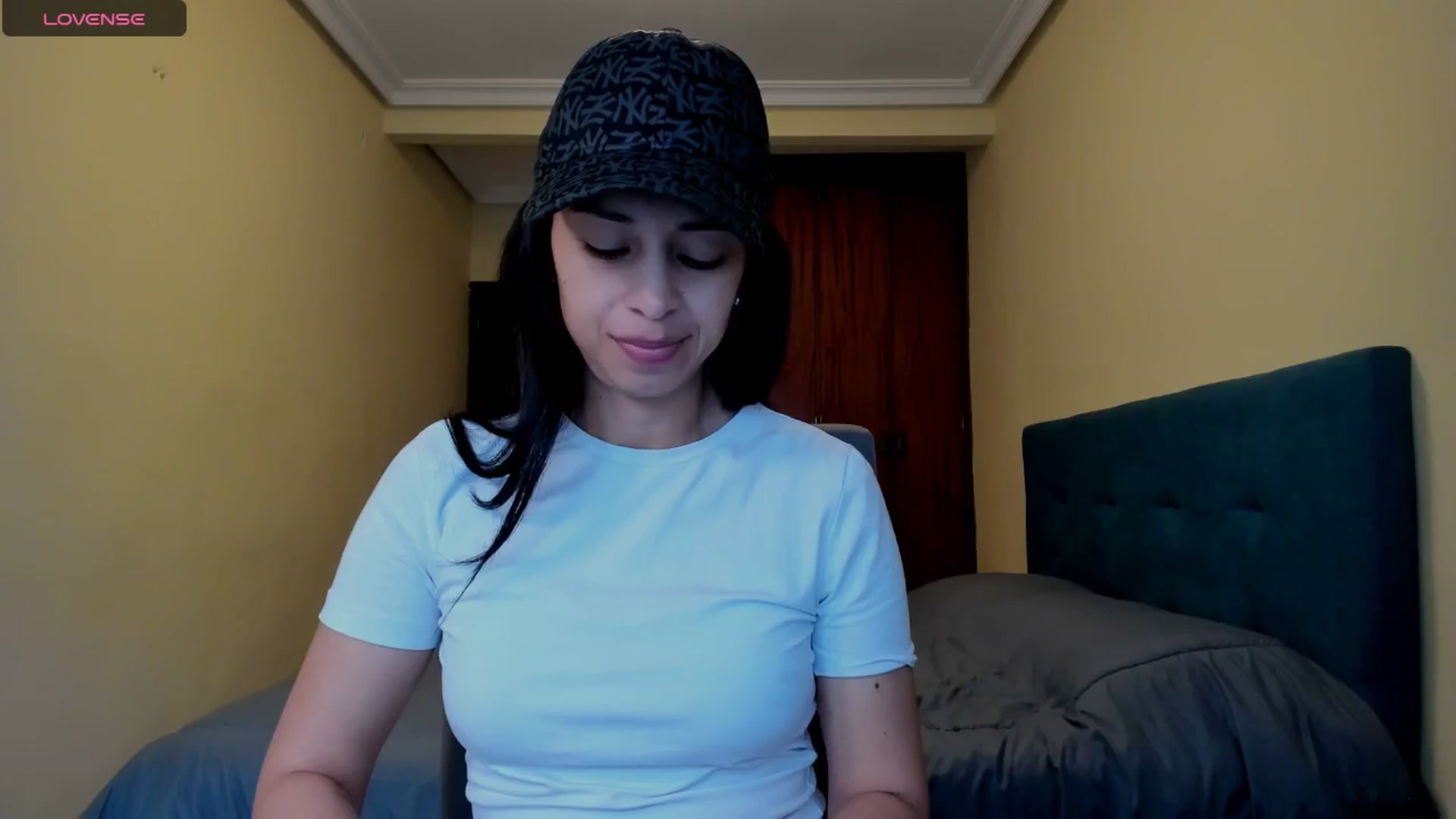 Gallery image thumbnail from Aliicia's myfreecams stream on, 03/11/2025, 09:13 image 12 of 20