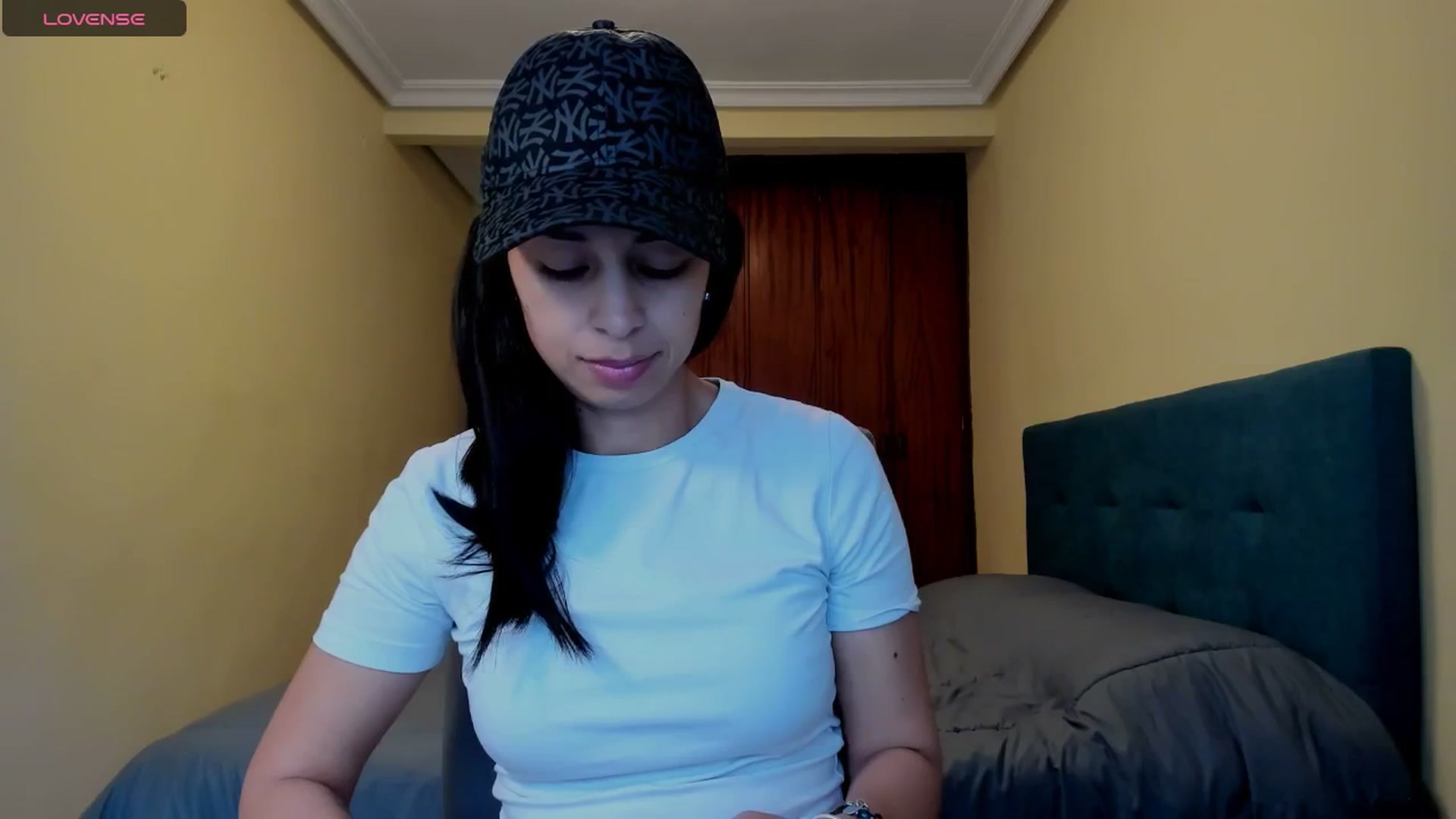 Gallery image thumbnail from Aliicia's myfreecams stream on, 03/11/2025, 09:13 image 15 of 20
