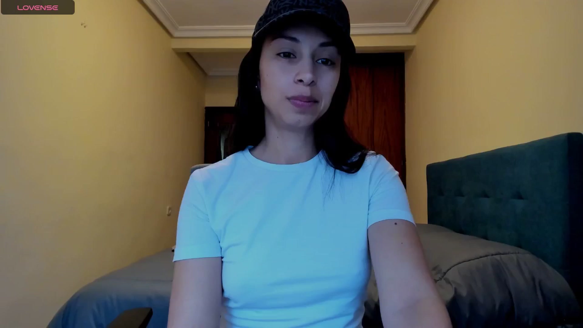 Gallery image thumbnail from Aliicia's myfreecams stream on, 03/11/2025, 10:26 image 1 of 20