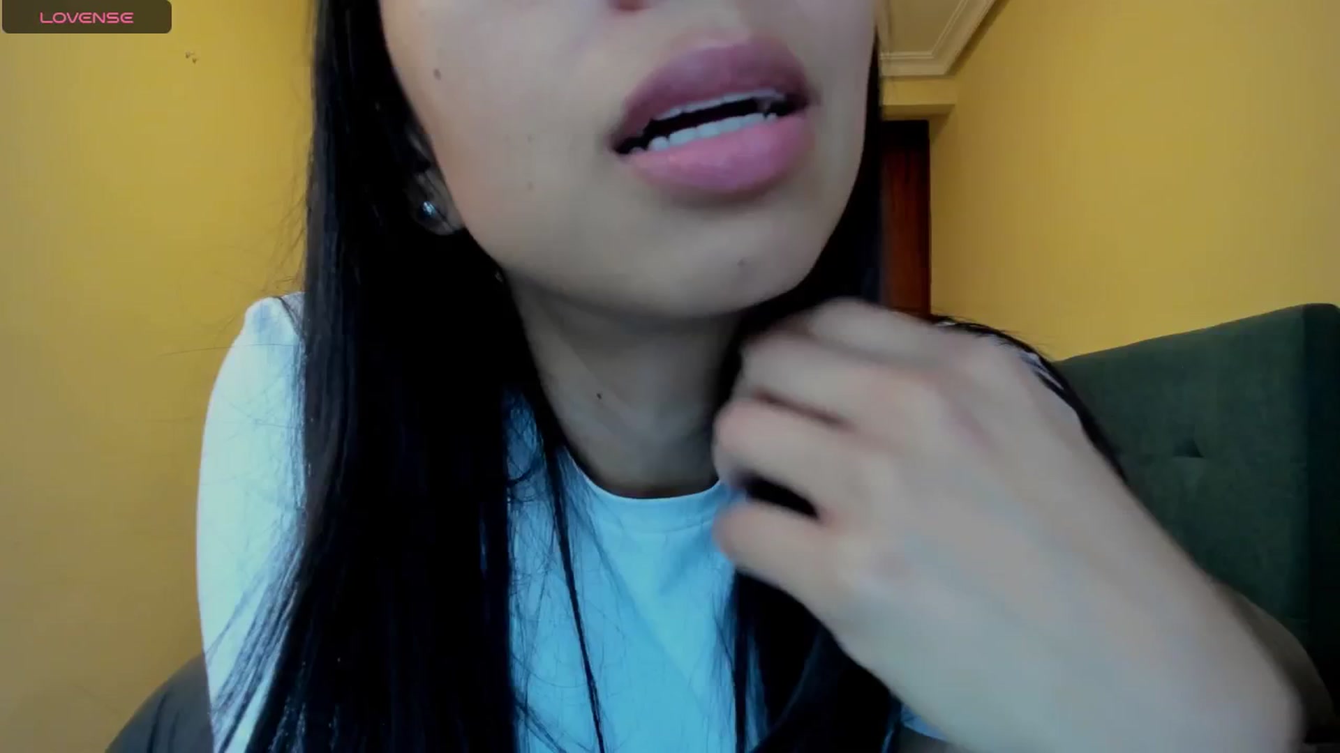 Gallery image thumbnail from Aliicia's myfreecams stream on, 03/11/2025, 10:26 image 17 of 20
