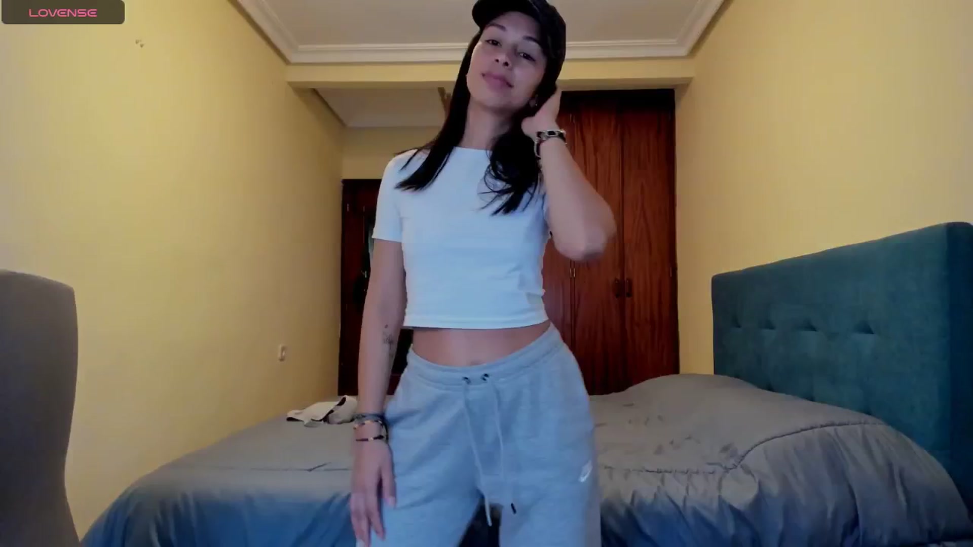 Gallery image thumbnail from Aliicia's myfreecams stream on, 03/11/2025, 10:26 image 6 of 20