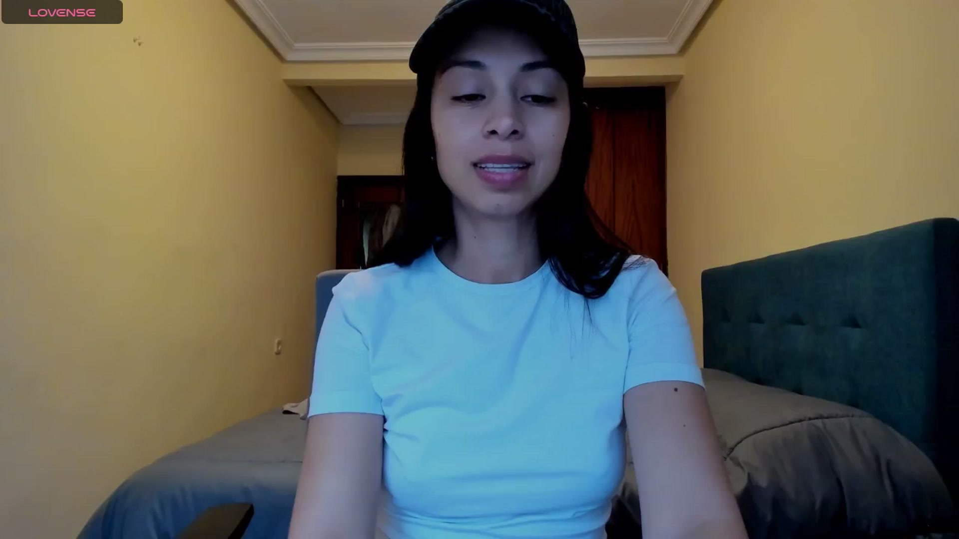 Gallery image thumbnail from Aliicia's myfreecams stream on, 03/11/2025, 10:26 image 3 of 20
