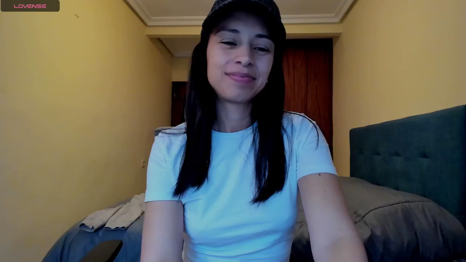 Gallery image thumbnail from Aliicia's myfreecams stream on, 03/11/2025, 11:08 image 2 of 20