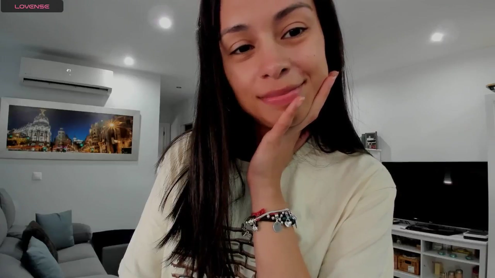 Gallery image thumbnail from Aliicia's myfreecams stream on, 03/12/2025, 12:14 image 4 of 20