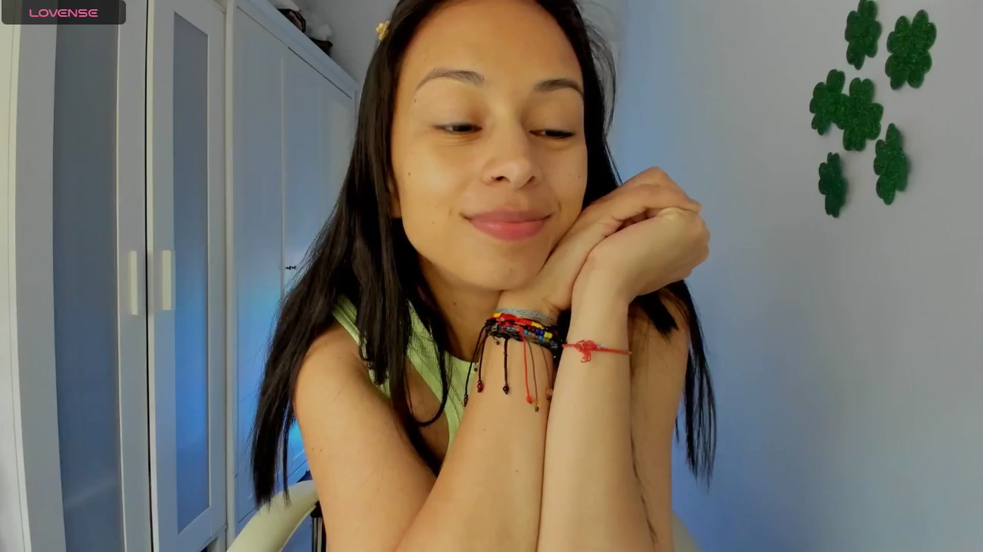 Gallery image thumbnail from Aliicia's myfreecams stream on, 03/17/2025, 09:27 image 12 of 20