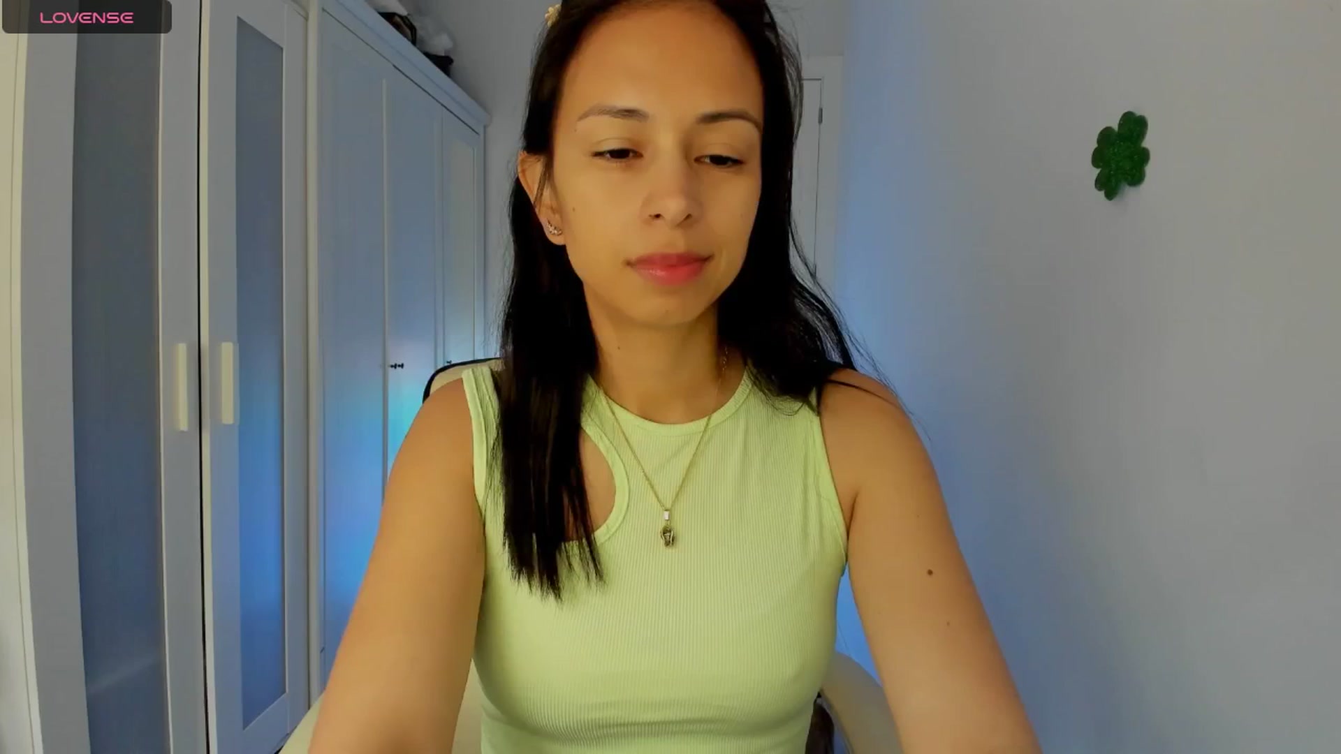 Gallery image thumbnail from Aliicia's myfreecams stream on, 03/17/2025, 09:27 image 19 of 20