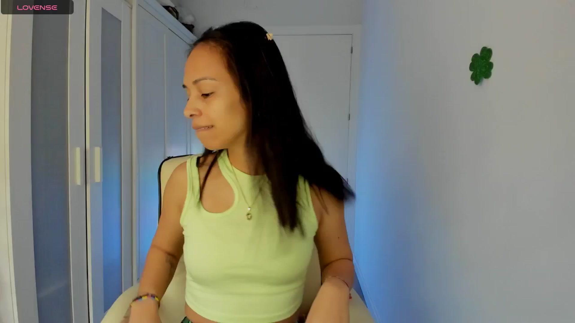 Gallery image thumbnail from Aliicia's myfreecams stream on, 03/17/2025, 09:27 image 17 of 20