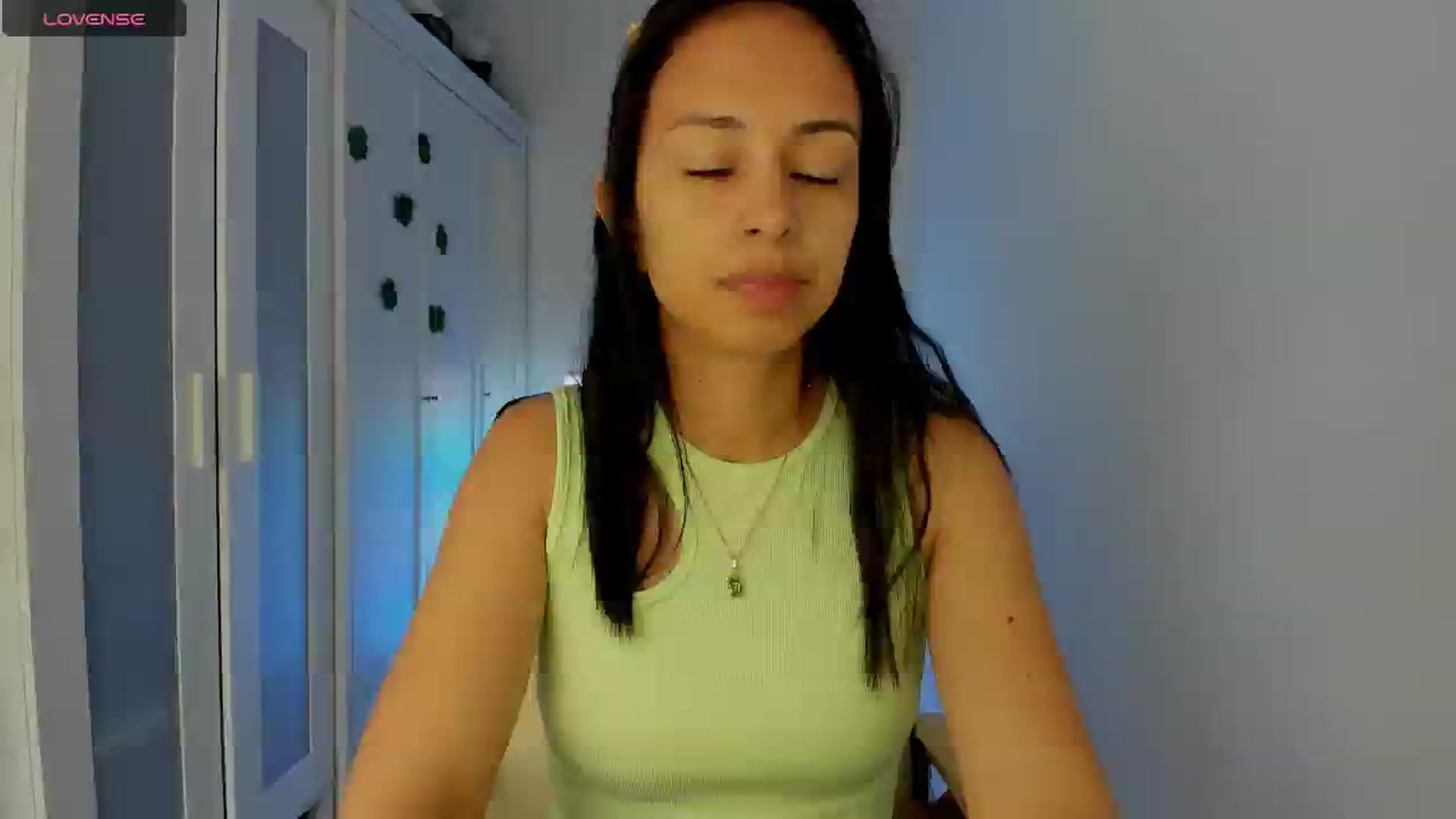 Gallery image thumbnail from Aliicia's myfreecams stream on, 03/17/2025, 09:27 image 8 of 20