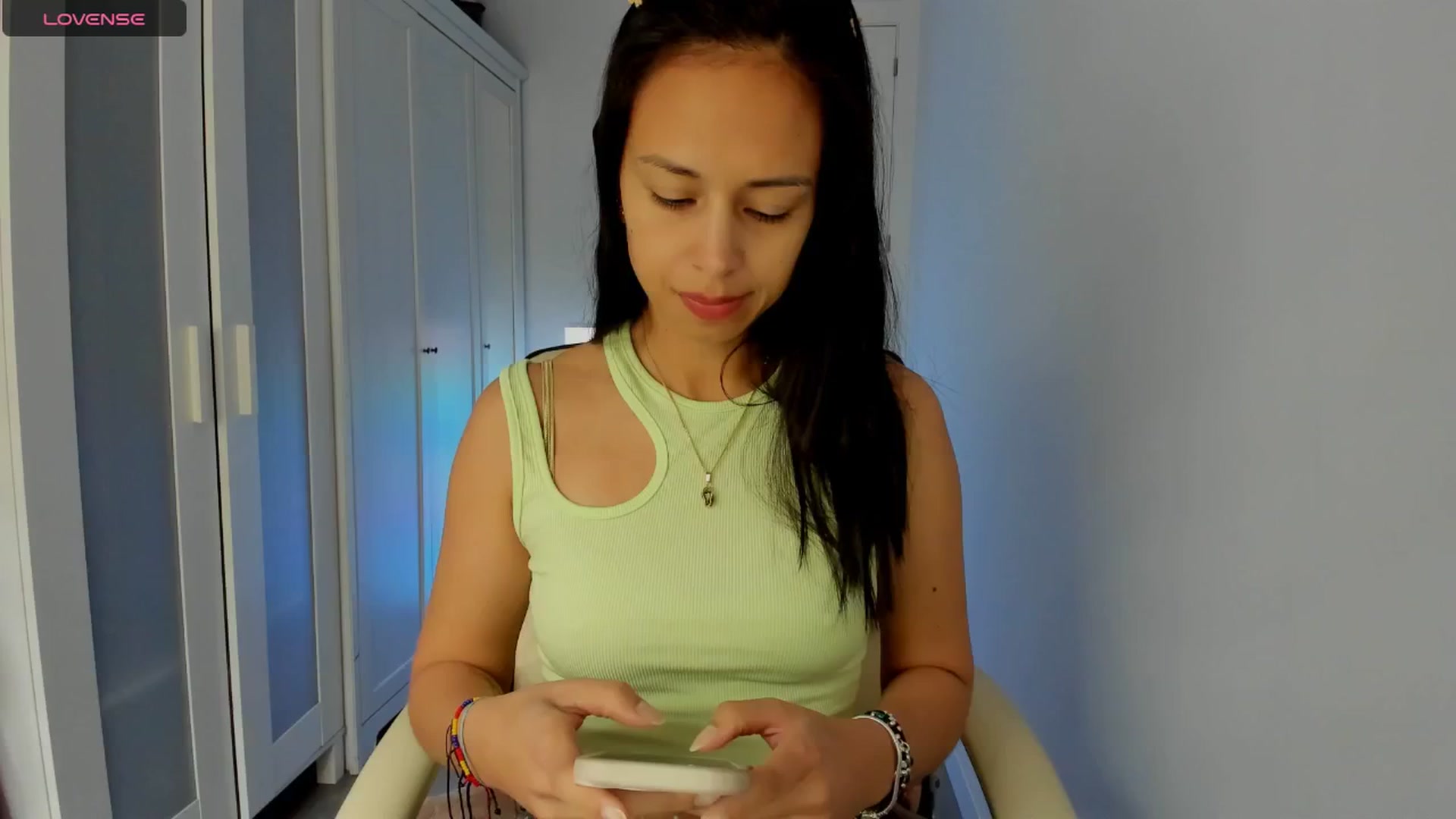 Gallery image thumbnail from Aliicia's myfreecams stream on, 03/17/2025, 10:49 image 4 of 20