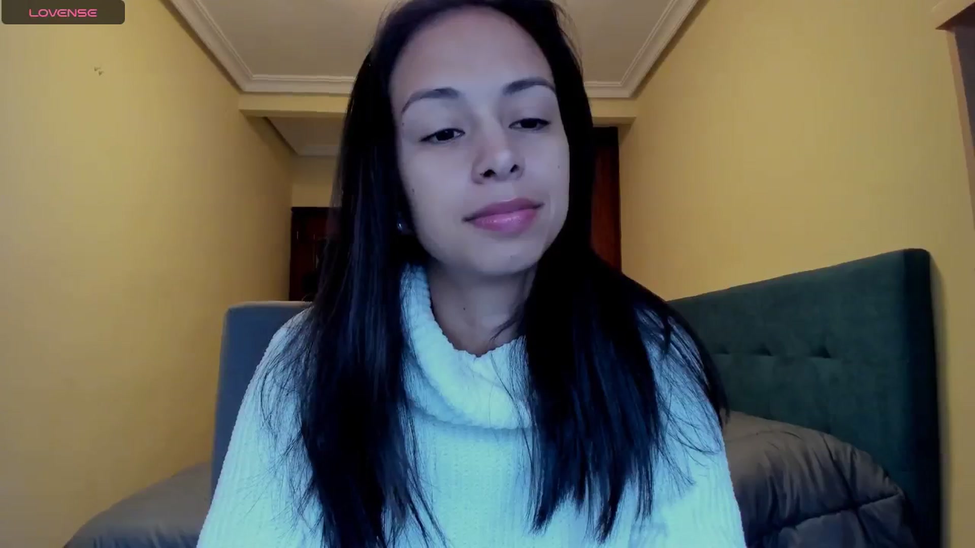 Gallery image thumbnail from Aliicia's myfreecams stream on, 03/18/2025, 10:20 image 17 of 20