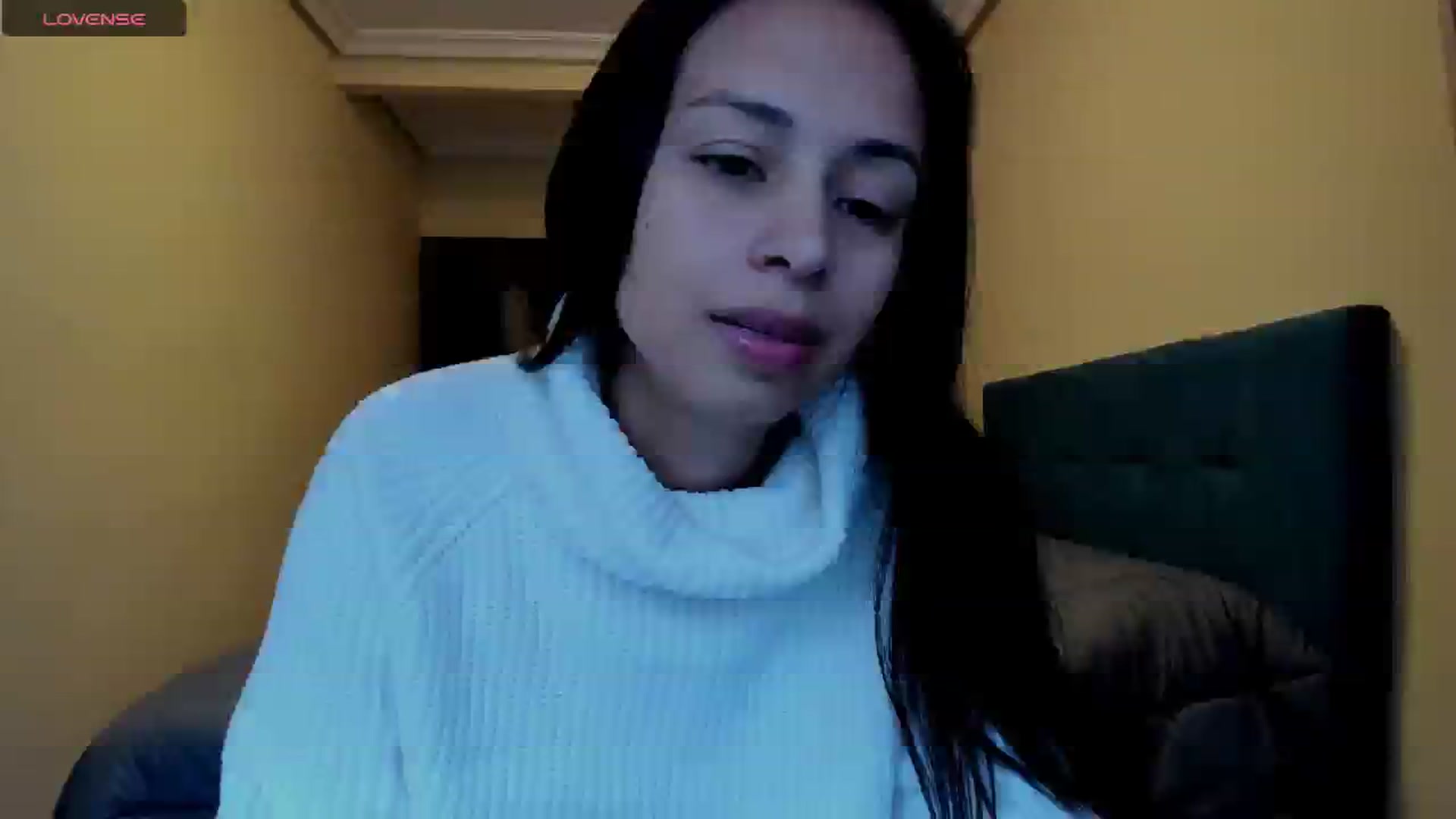 Gallery image thumbnail from Aliicia's myfreecams stream on, 03/18/2025, 10:20 image 8 of 20