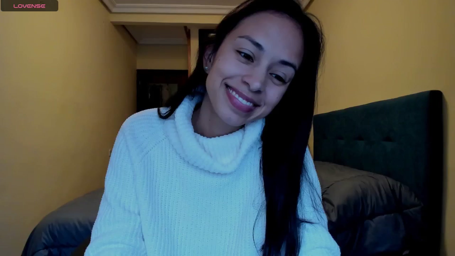 Gallery image thumbnail from Aliicia's myfreecams stream on, 03/18/2025, 10:55 image 13 of 20