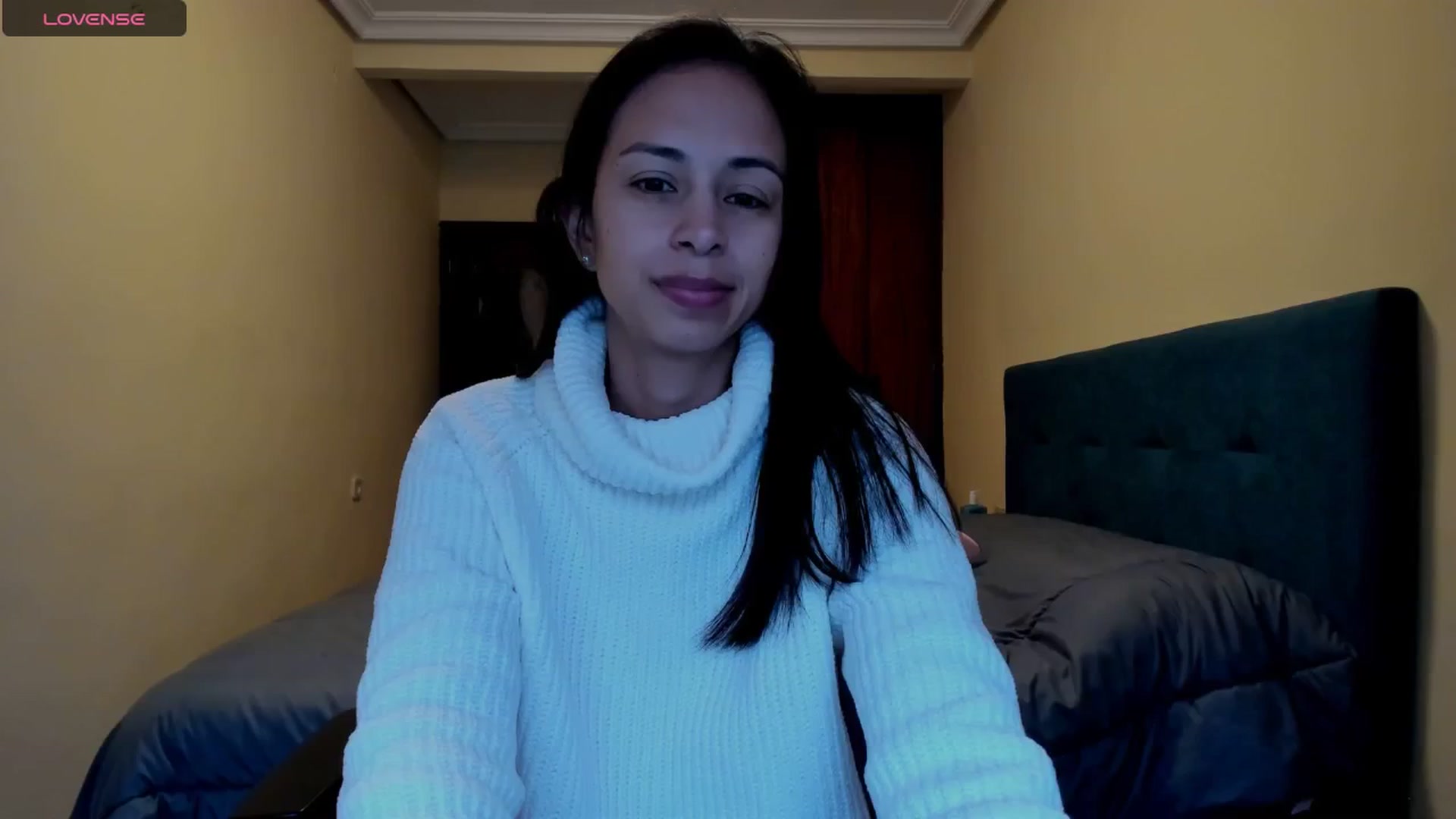 Gallery image thumbnail from Aliicia's myfreecams stream on, 03/18/2025, 10:55 image 6 of 20