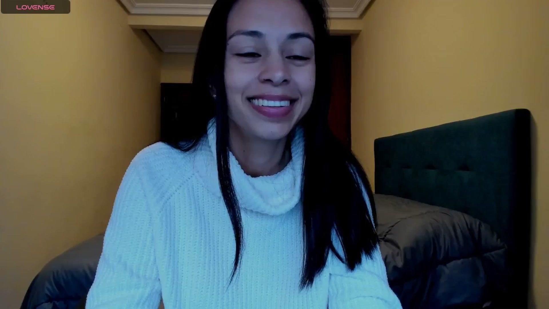 Gallery image thumbnail from Aliicia's myfreecams stream on, 03/18/2025, 10:55 image 4 of 20