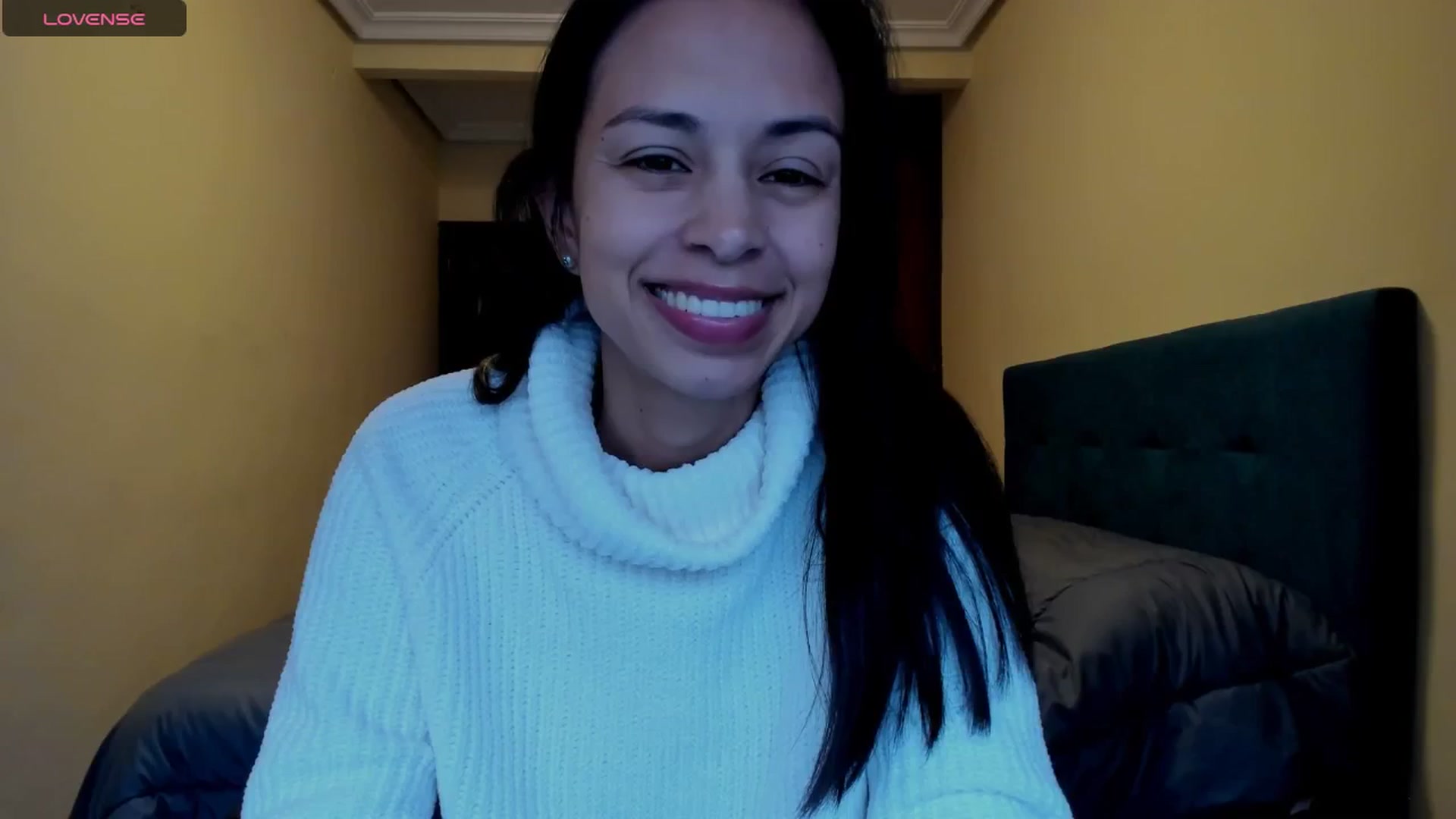 Gallery image thumbnail from Aliicia's myfreecams stream on, 03/18/2025, 10:55 image 8 of 20