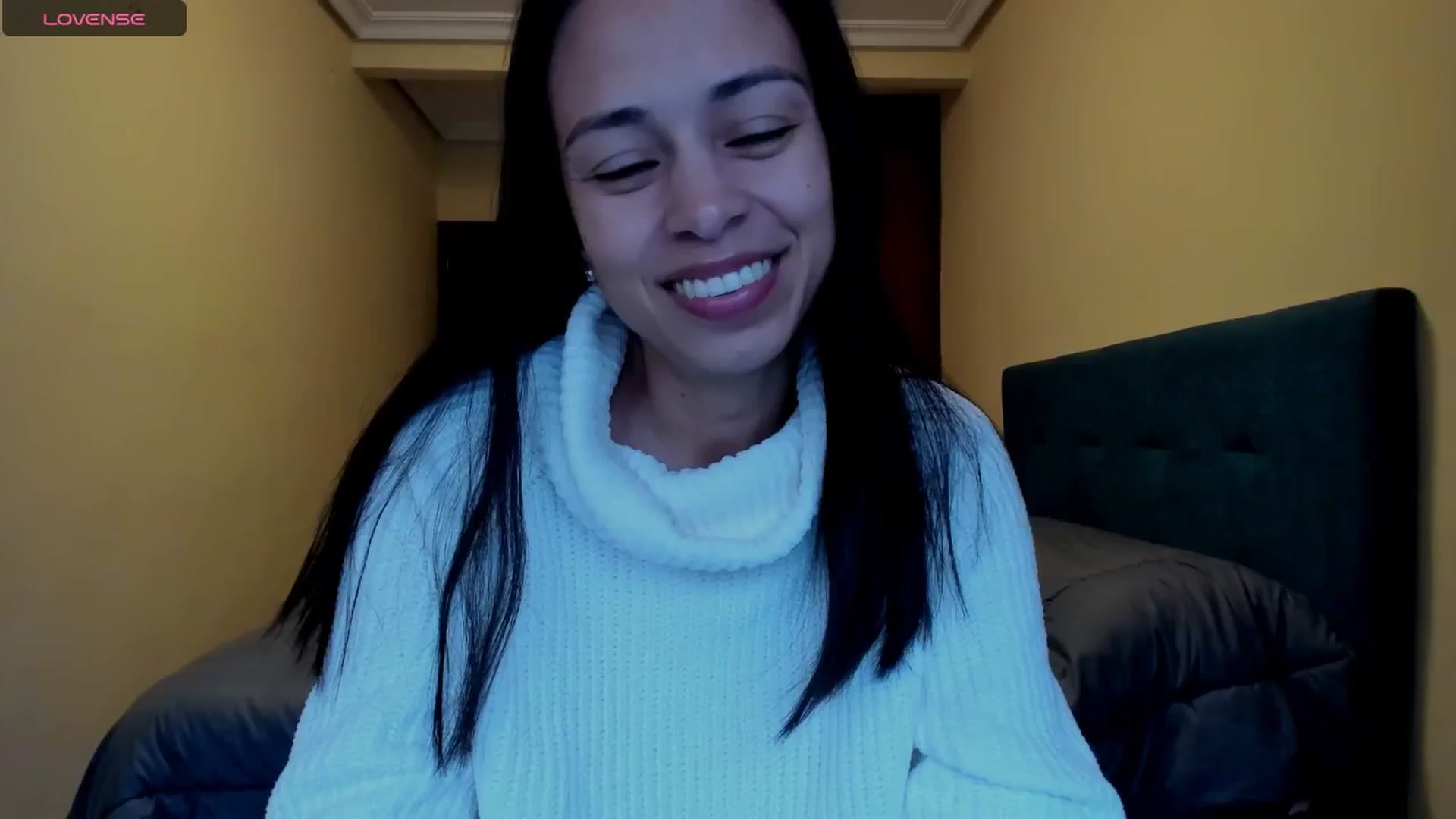 Gallery image thumbnail from Aliicia's myfreecams stream on, 03/18/2025, 10:55 image 15 of 20