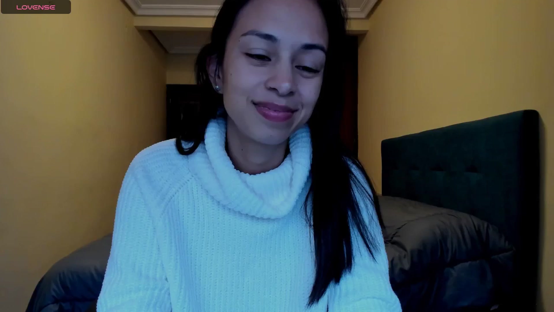 Gallery image thumbnail from Aliicia's myfreecams stream on, 03/18/2025, 10:55 image 11 of 20