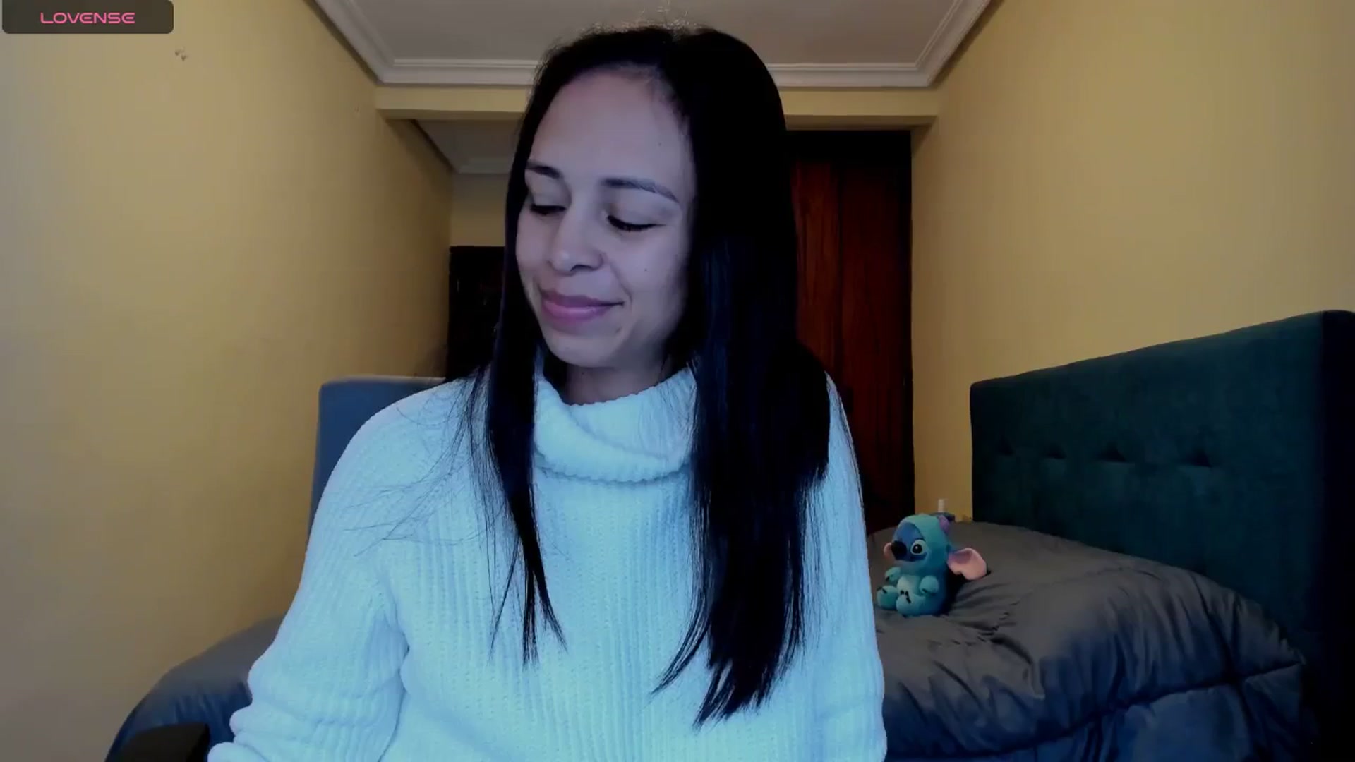 Gallery image thumbnail from Aliicia's myfreecams stream on, 03/18/2025, 12:08 image 9 of 20