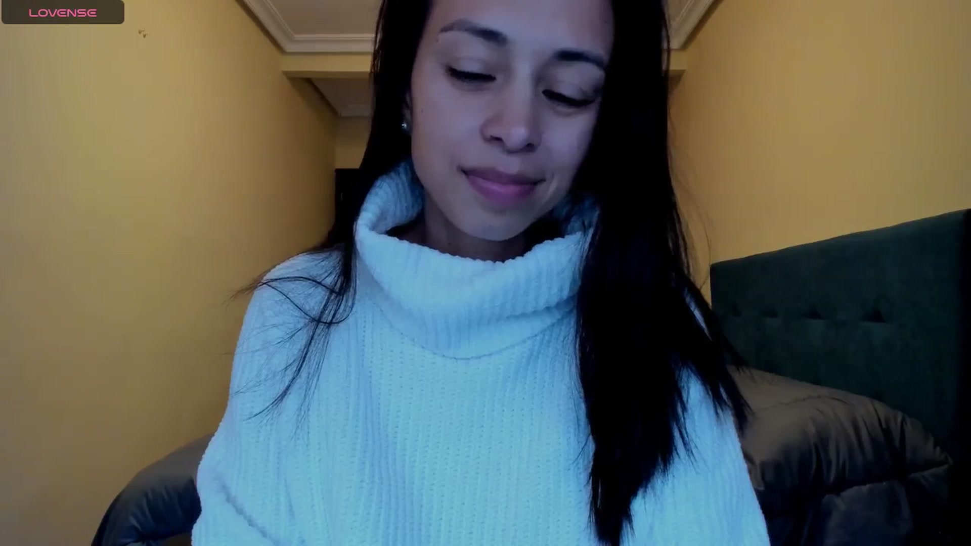 Gallery image thumbnail from Aliicia's myfreecams stream on, 03/18/2025, 12:08 image 14 of 20