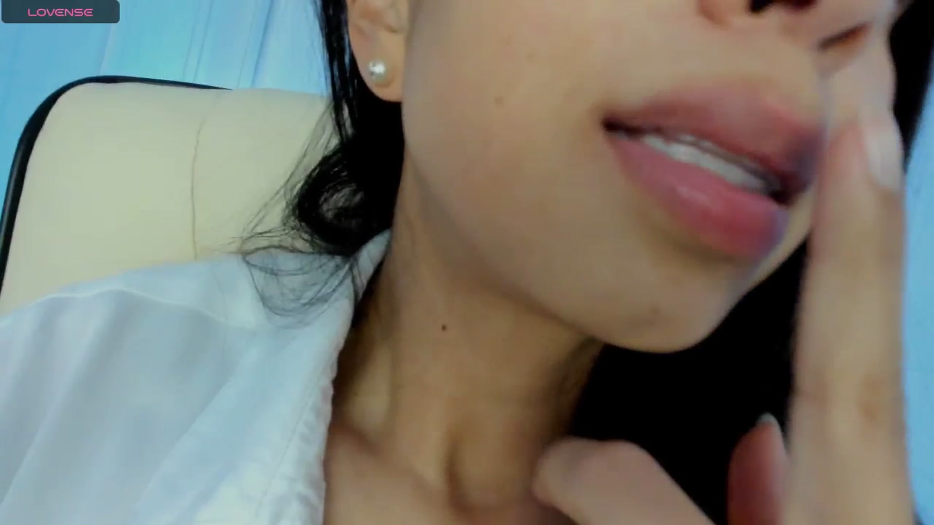 Gallery image thumbnail from Aliicia's myfreecams stream on, 03/18/2025, 18:15 image 19 of 20