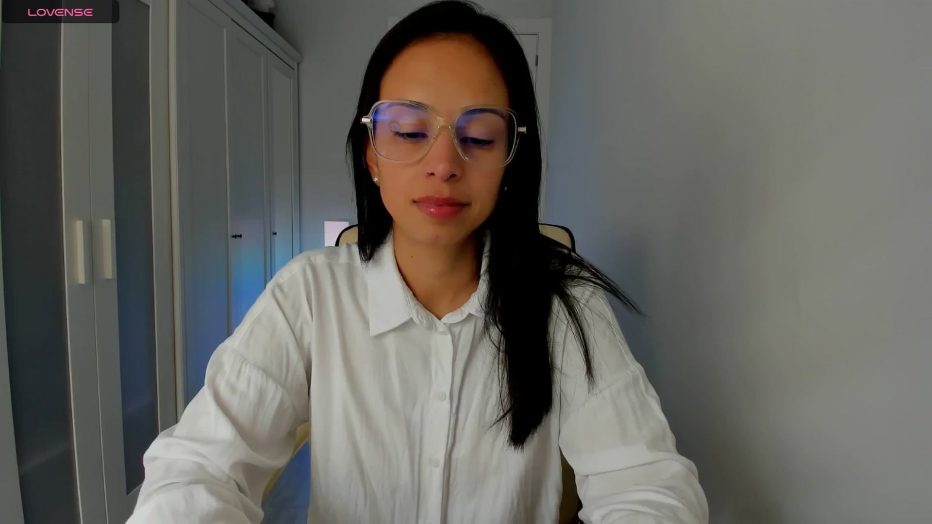 Gallery image thumbnail from Aliicia's myfreecams stream on, 03/18/2025, 18:15 image 3 of 20