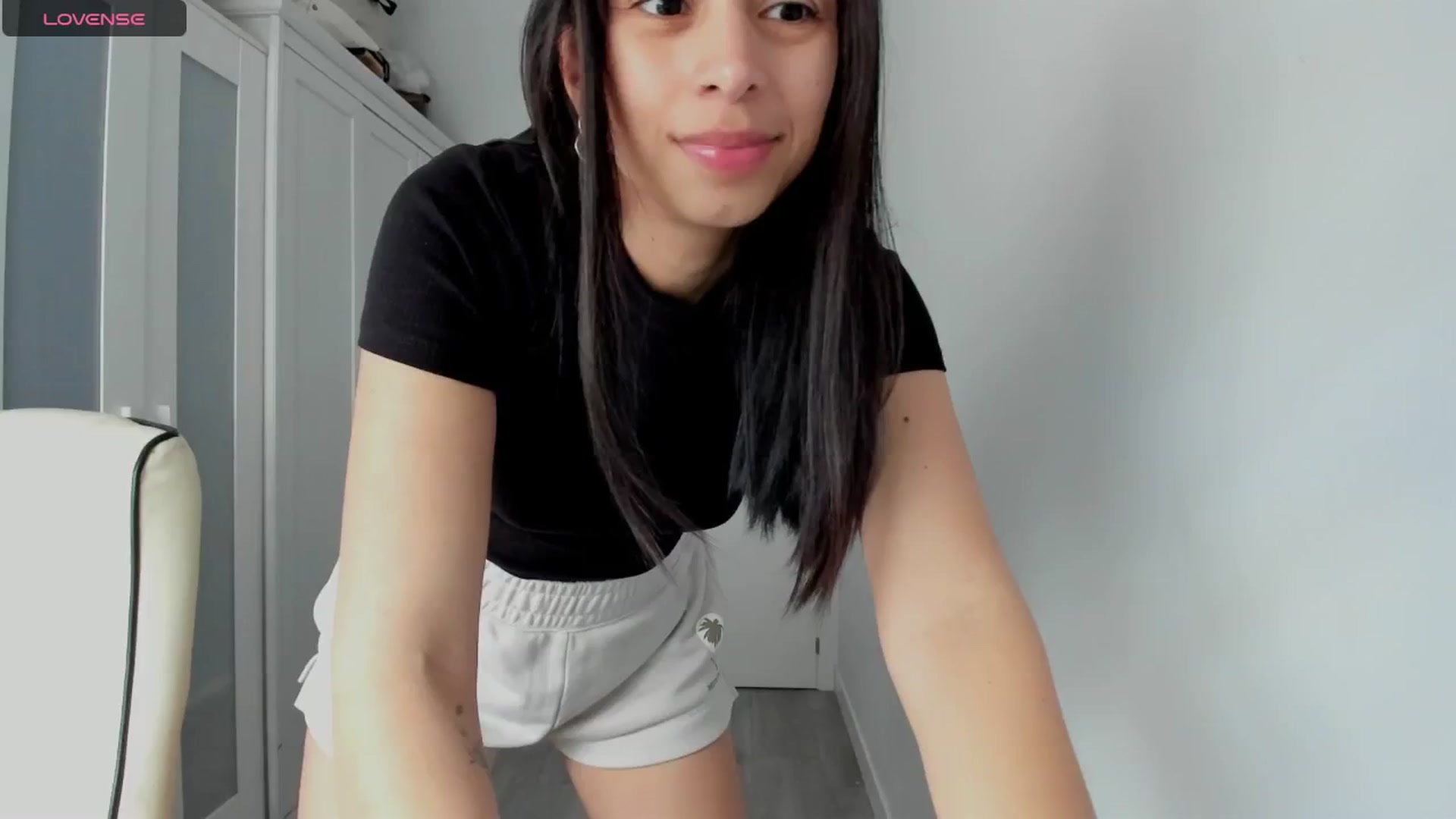 Gallery image thumbnail from Aliicia's myfreecams stream on, 03/20/2025, 17:37 image 5 of 20