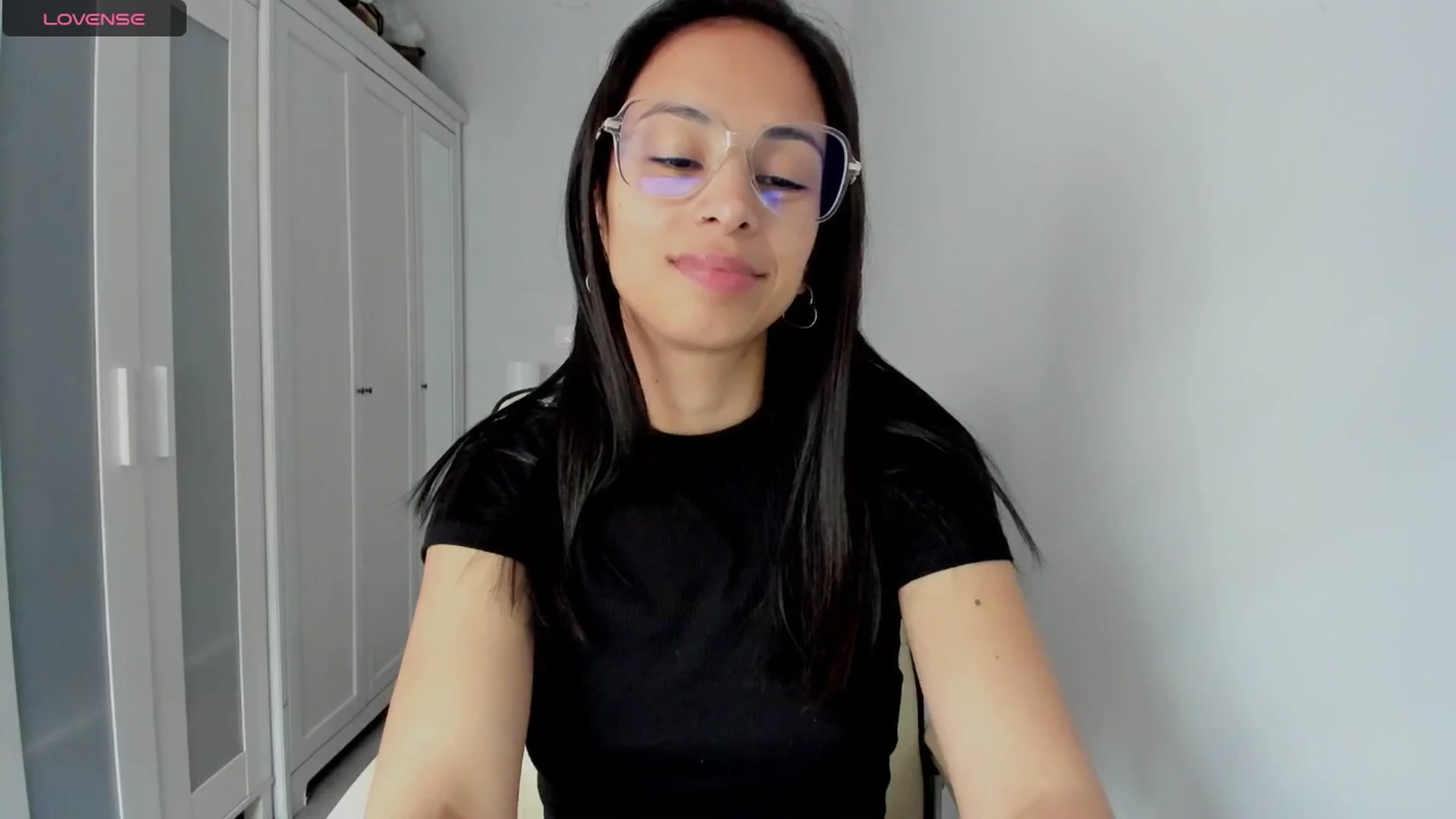 Gallery image thumbnail from Aliicia's myfreecams stream on, 03/20/2025, 17:37 image 15 of 20