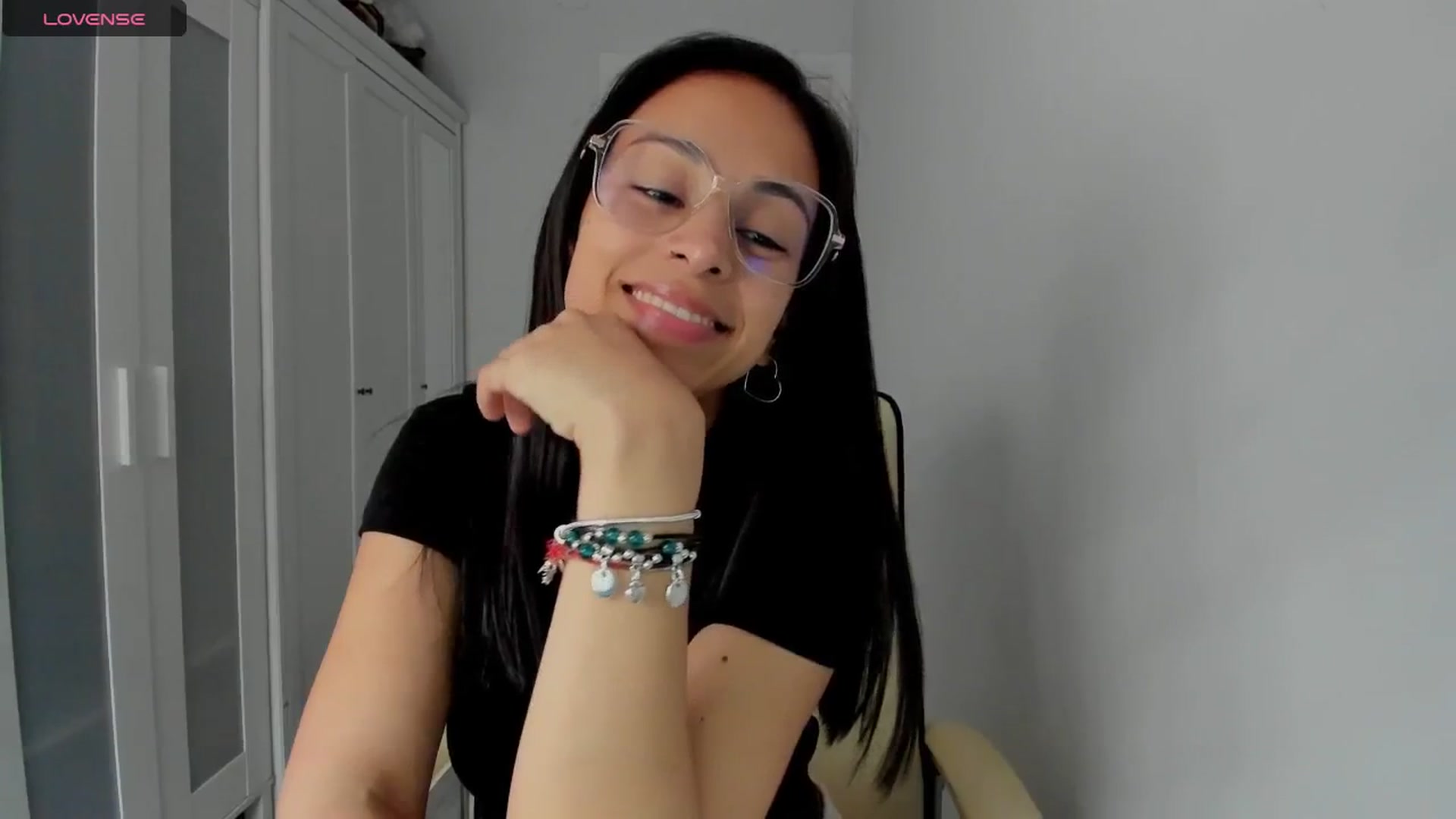 Gallery image thumbnail from Aliicia's myfreecams stream on, 03/20/2025, 17:37 image 13 of 20
