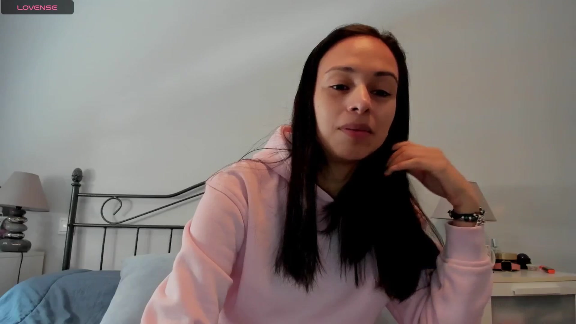 Gallery image thumbnail from Aliicia's myfreecams stream on, 03/24/2025, 11:08 image 2 of 20