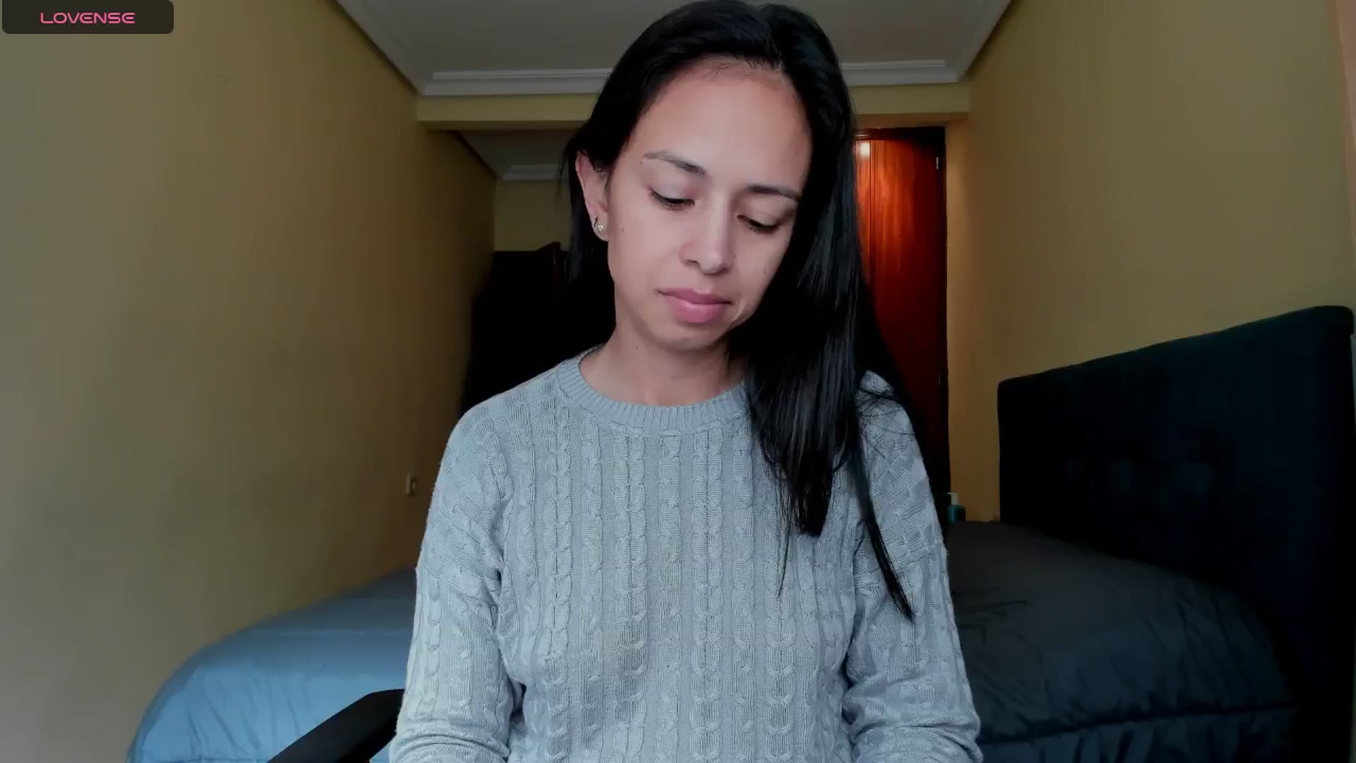 Gallery image thumbnail from Aliicia's myfreecams stream on, 03/27/2025, 10:59 image 16 of 20