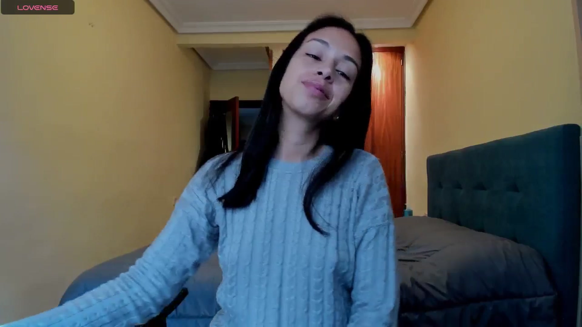 Gallery image thumbnail from Aliicia's myfreecams stream on, 03/27/2025, 10:59 image 12 of 20