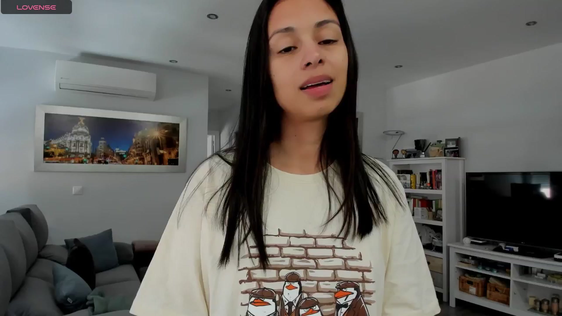 Gallery image thumbnail from Aliicia's myfreecams stream on, 04/04/2025, 11:00 image 19 of 20