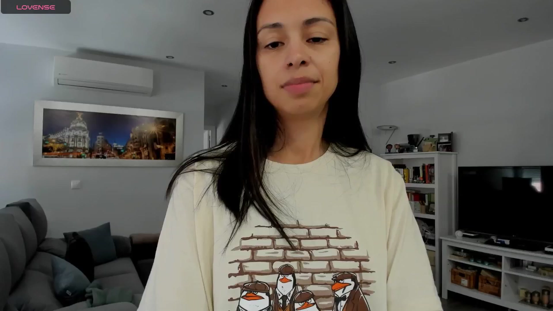 Gallery image thumbnail from Aliicia's myfreecams stream on, 04/04/2025, 11:00 image 18 of 20