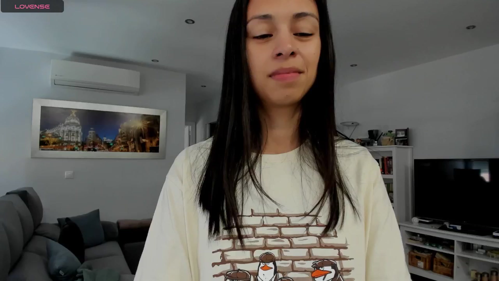 Gallery image thumbnail from Aliicia's myfreecams stream on, 04/04/2025, 11:00 image 20 of 20