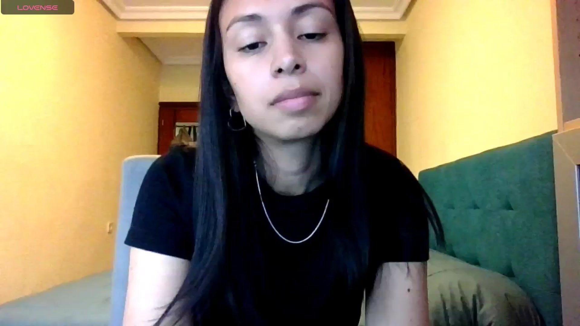 Gallery image thumbnail from Aliicia's myfreecams stream on, 04/07/2025, 10:04 image 9 of 20