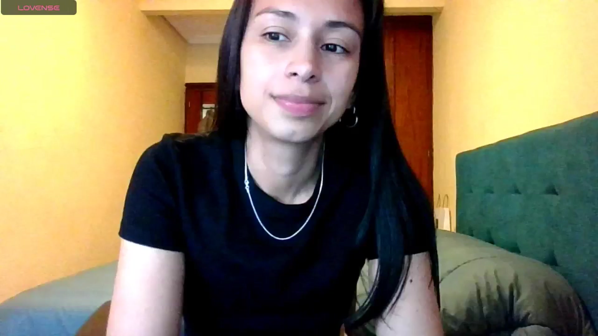 Gallery image thumbnail from Aliicia's myfreecams stream on, 04/07/2025, 10:04 image 20 of 20