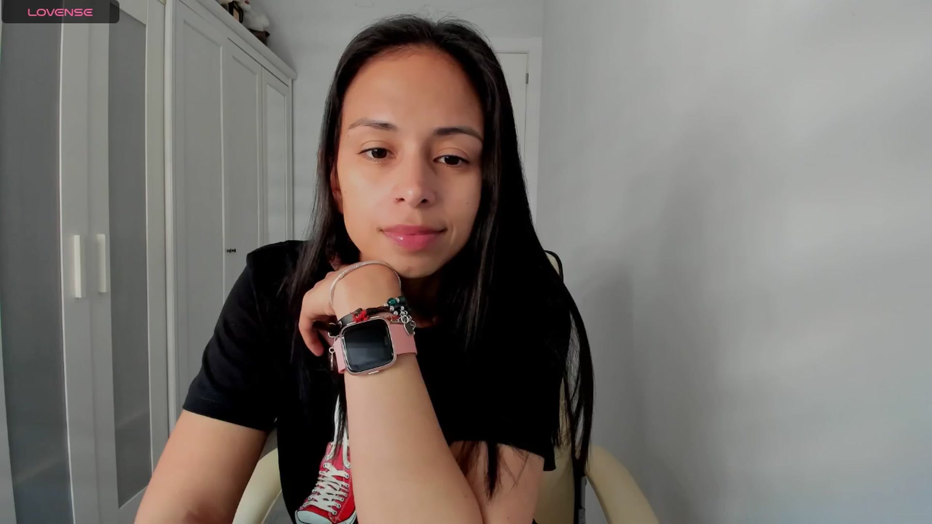 Gallery image thumbnail from Aliicia's myfreecams stream on, 04/08/2025, 10:22 image 8 of 20