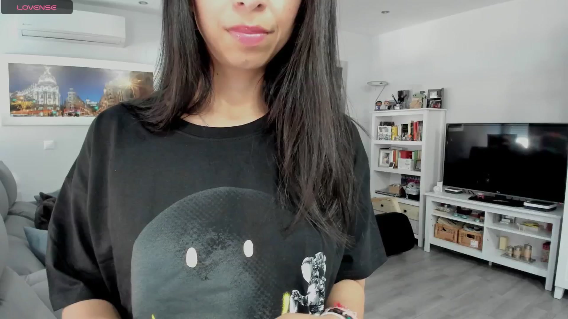 Gallery image thumbnail from Aliicia's myfreecams stream on, 04/10/2025, 08:27 image 15 of 20