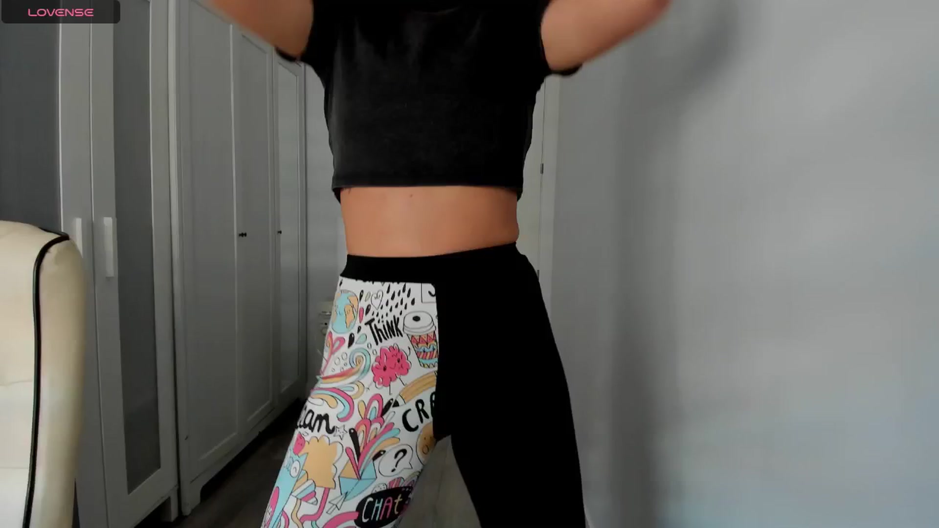 Gallery image thumbnail from Aliicia's myfreecams stream on, 04/21/2025, 10:23 image 13 of 20