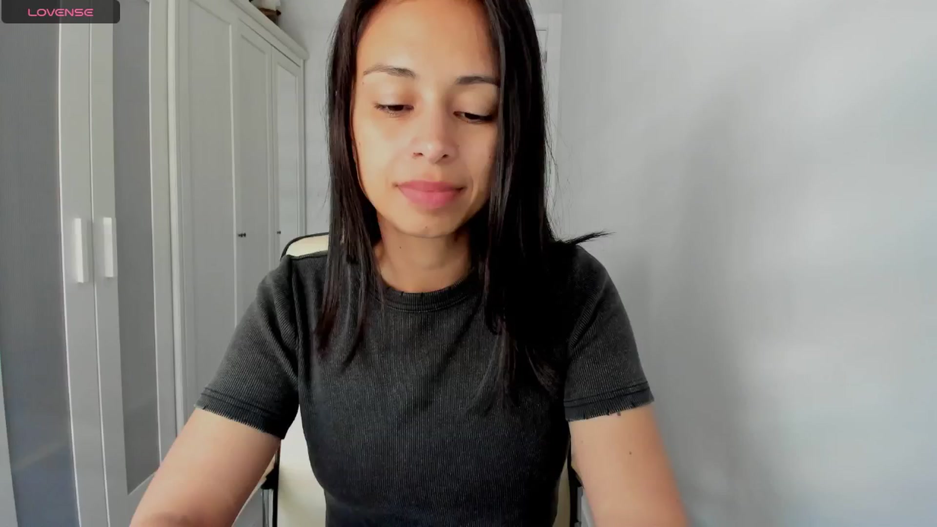 Gallery image thumbnail from Aliicia's myfreecams stream on, 04/21/2025, 10:23 image 3 of 20