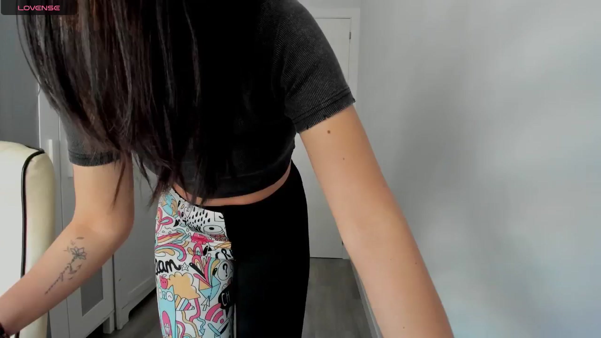 Gallery image thumbnail from Aliicia's myfreecams stream on, 04/21/2025, 10:23 image 10 of 20