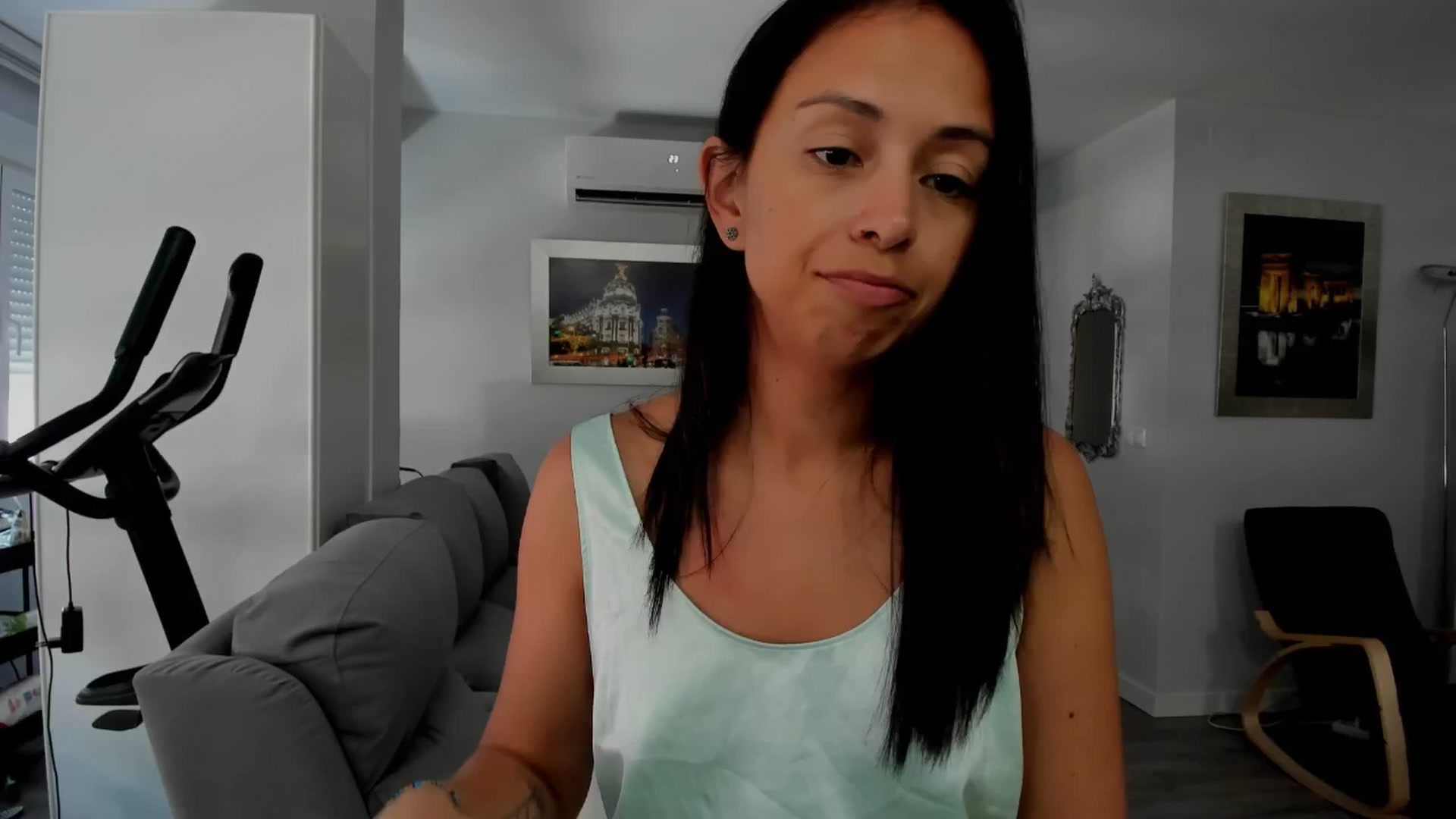 Gallery image thumbnail from Aliicia's myfreecams stream on, 08/11/2025, 11:31 image 3 of 20