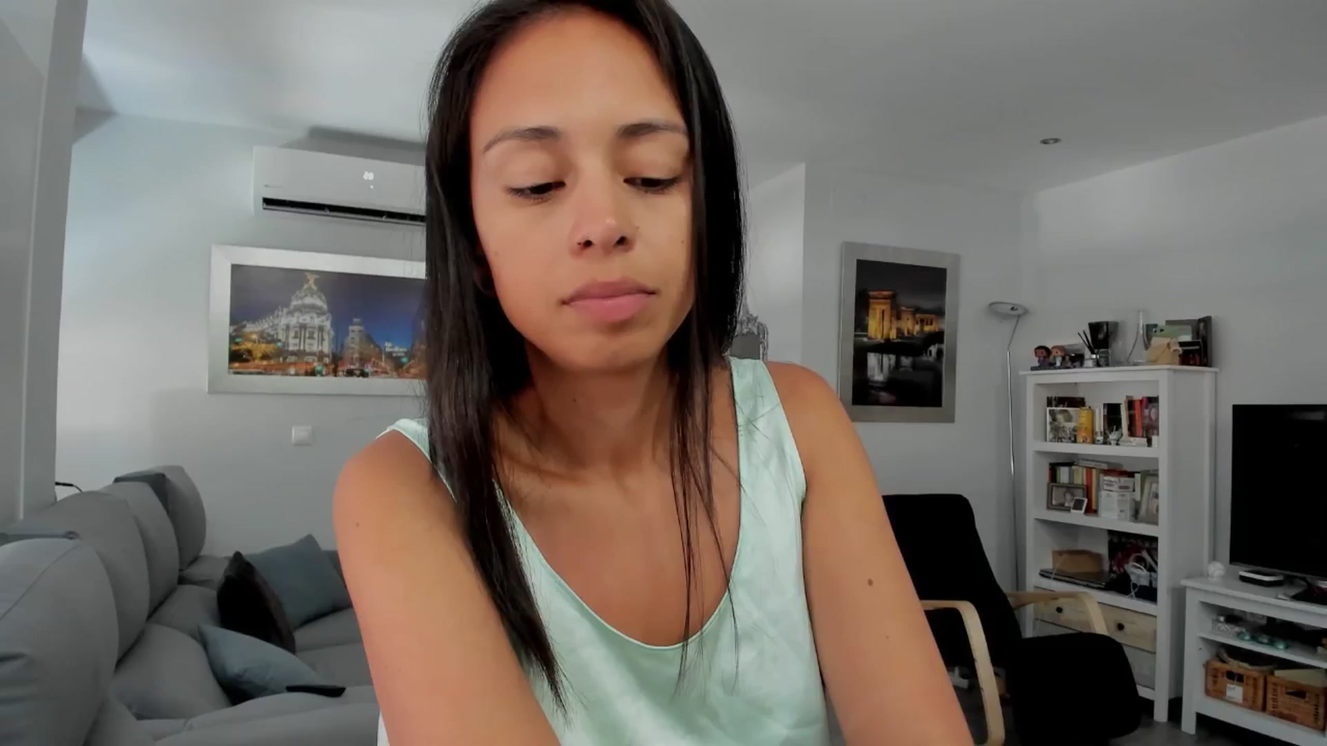 Gallery image thumbnail from Aliicia's myfreecams stream on, 08/11/2025, 11:31 image 8 of 20