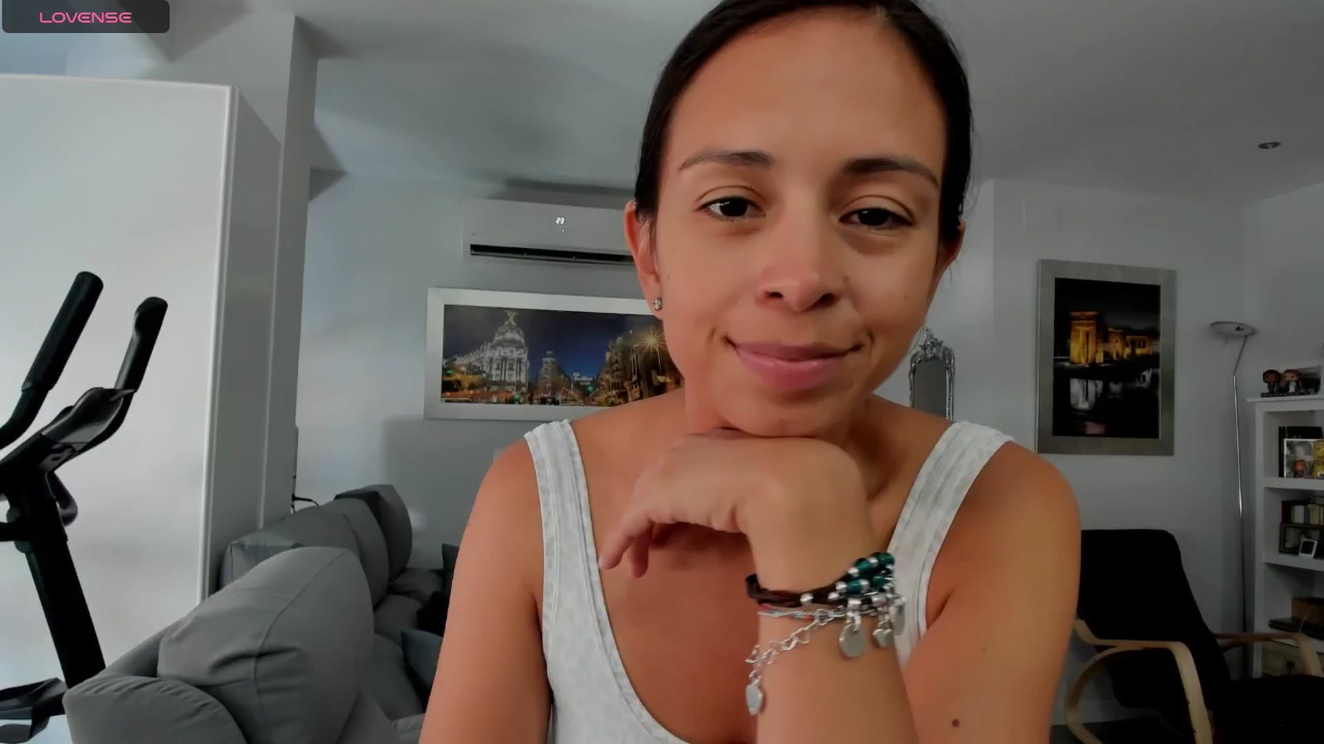 Gallery image thumbnail from Aliicia's myfreecams stream on, 08/13/2025, 10:16 image 13 of 20