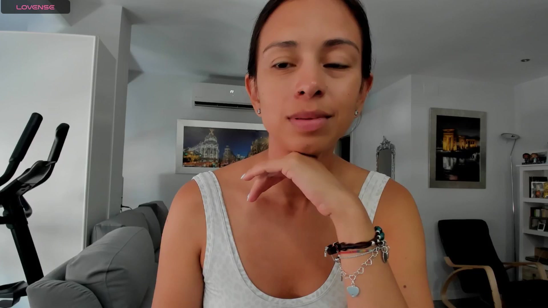 Gallery image thumbnail from Aliicia's myfreecams stream on, 08/13/2025, 10:16 image 2 of 20
