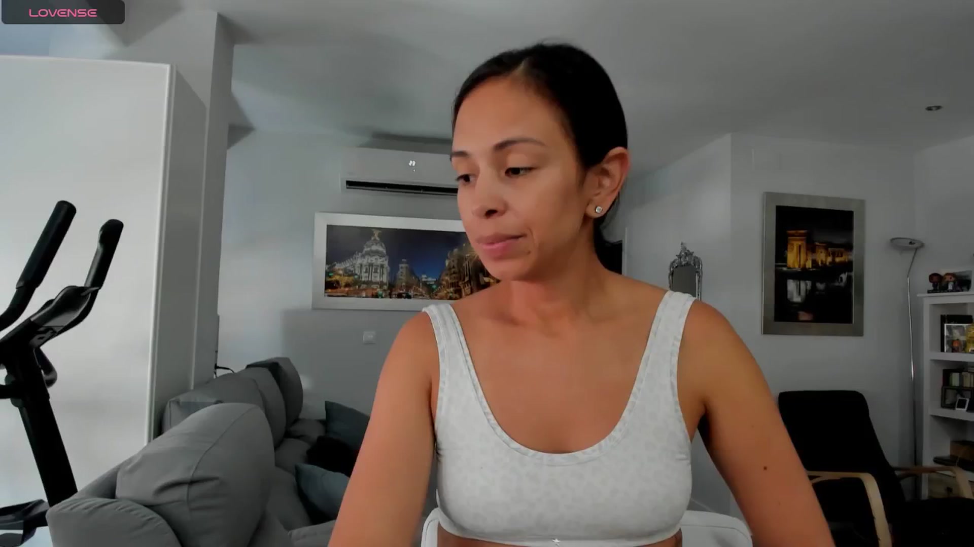 Gallery image thumbnail from Aliicia's myfreecams stream on, 08/13/2025, 10:16 image 11 of 20