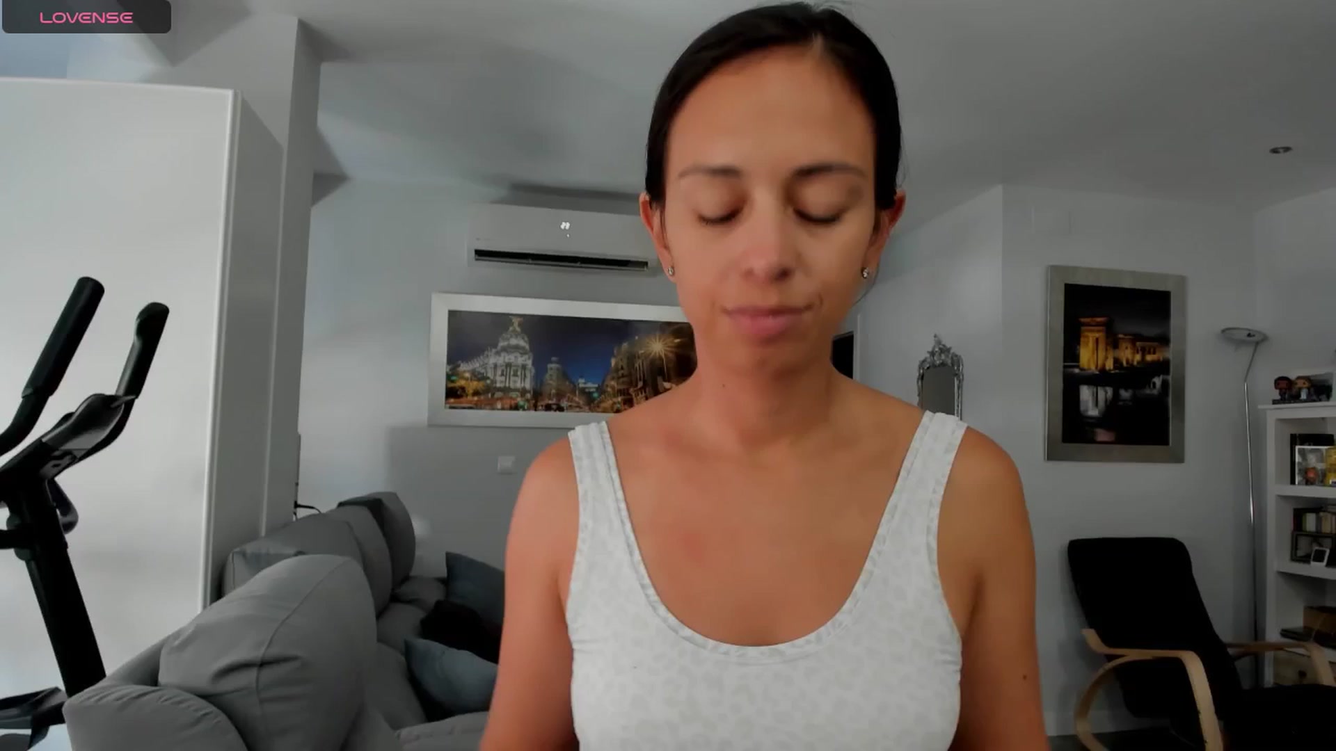Gallery image thumbnail from Aliicia's myfreecams stream on, 08/13/2025, 10:16 image 19 of 20